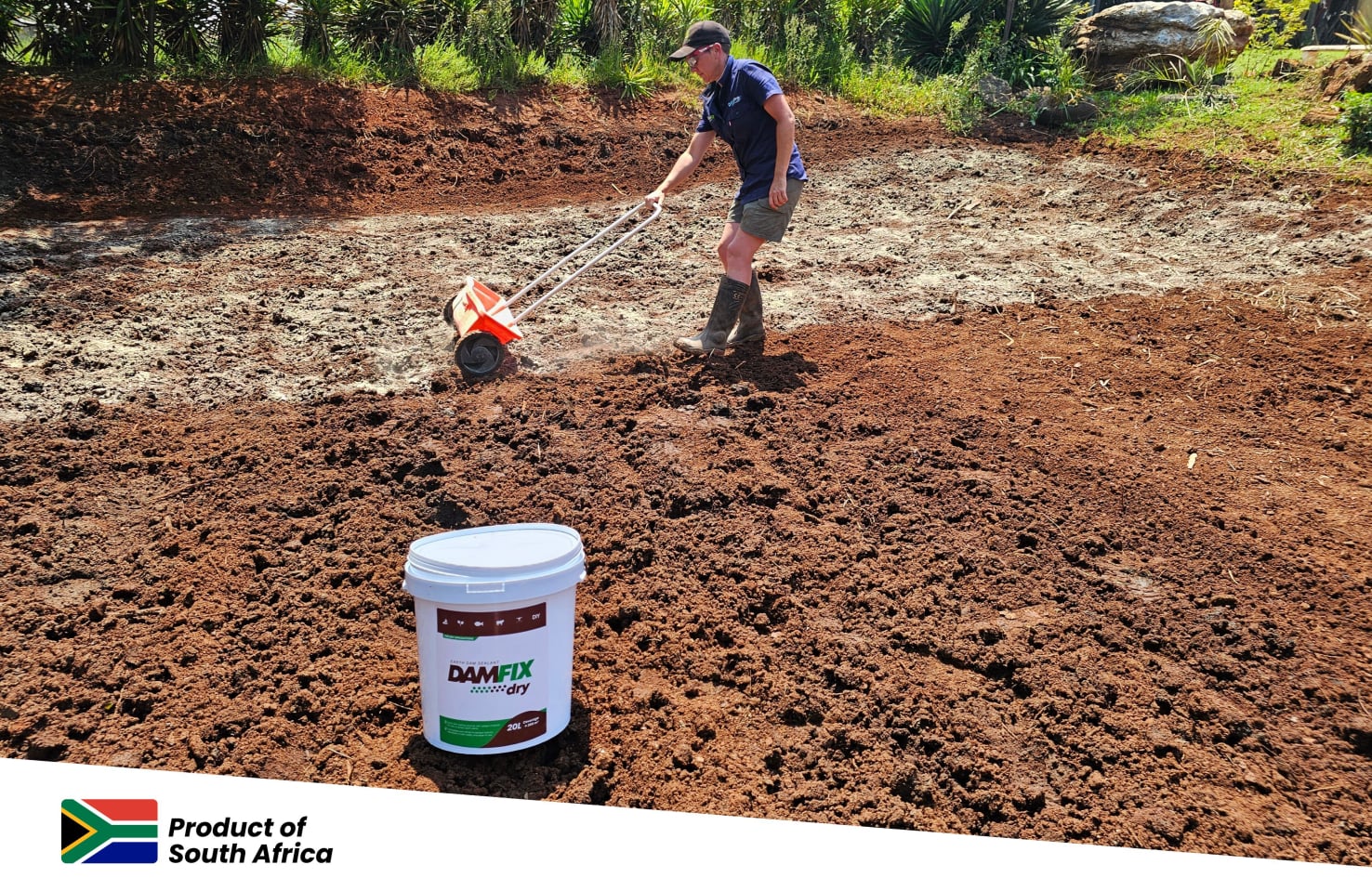 Use DAMFIX Dry to seal new earth dams or empty earth dams in need of repair
